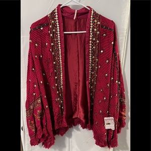 Free People* NWT Kimono, beautiful beaded detail, deep magenta color, Large